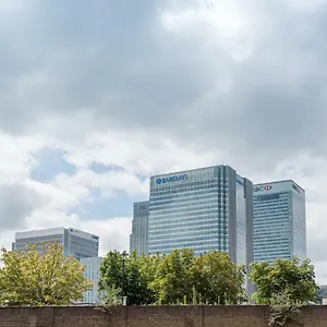 Appartement Centra Wharf, Londen